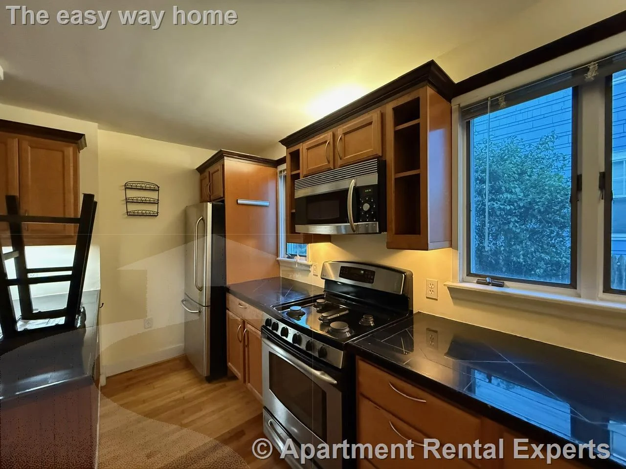 67 Fairfax St, Tufts