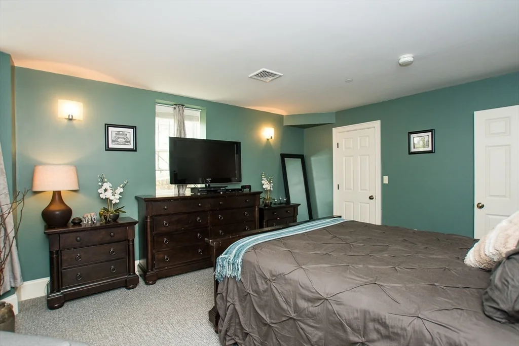 111 Pleasant St, Dorchester