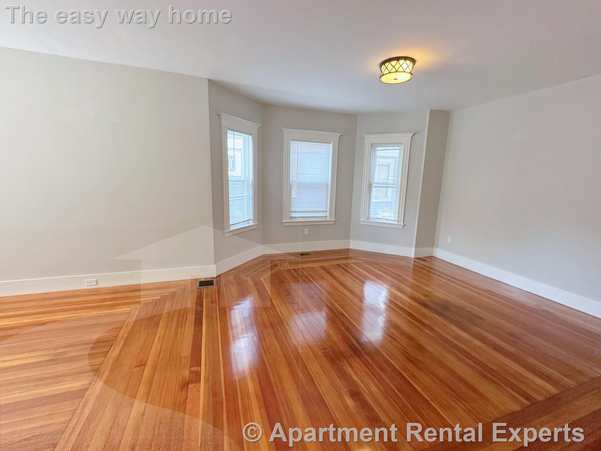 58 Bromfield Rd, Tufts