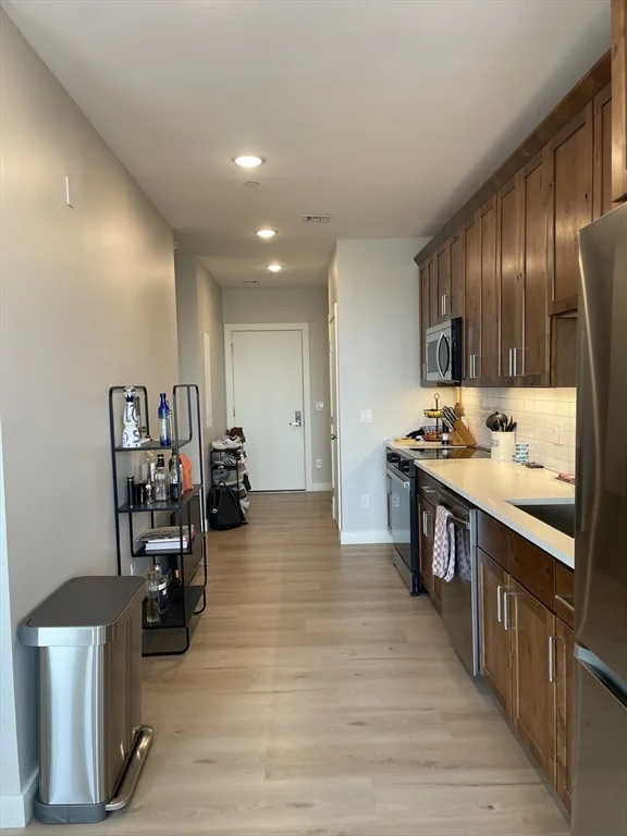 400 W Broadway, South Boston