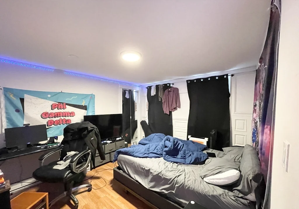 22 Parker Hill Ave, Mission Hill