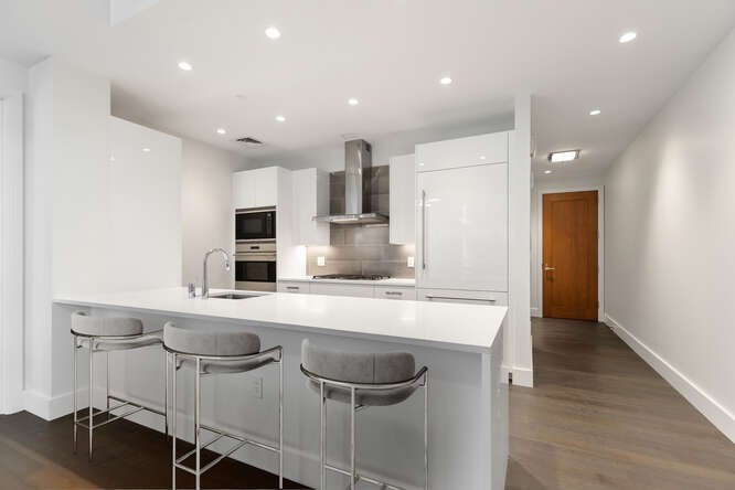 50 Liberty Dr, Seaport District