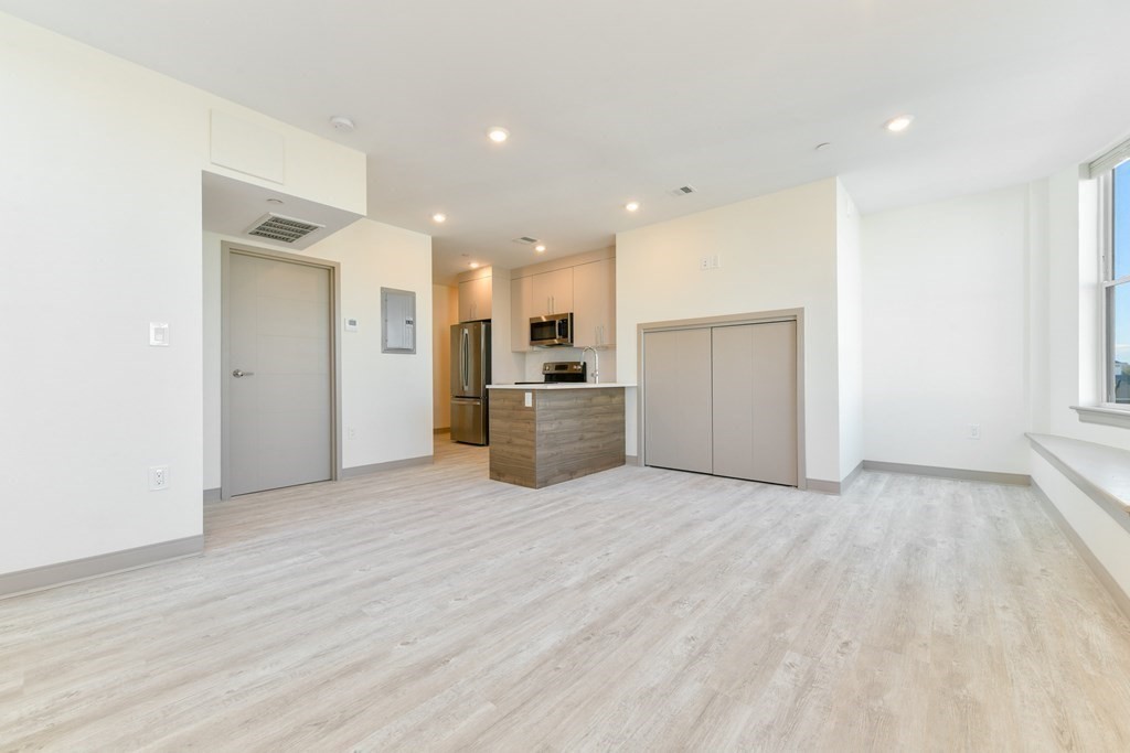 400 Dorchester St, South Boston