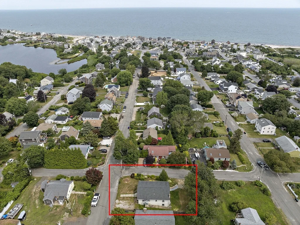 52 Beach St, Plymouth