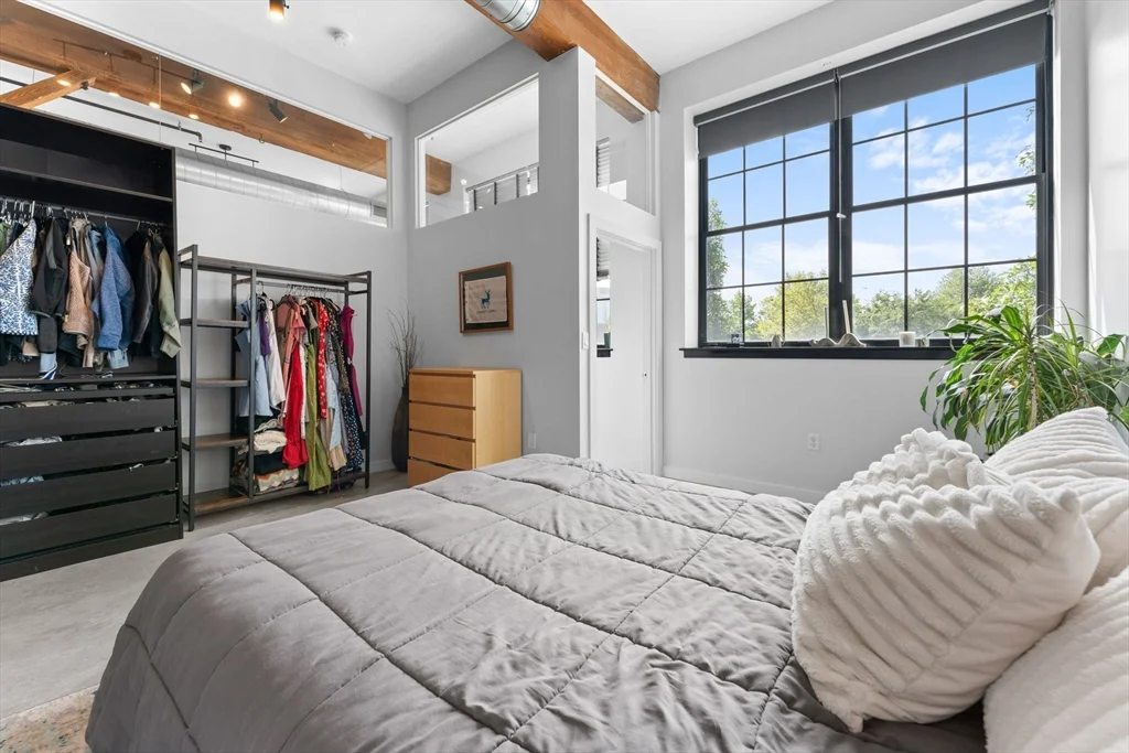 944 Dorchester Ave, Dorchester