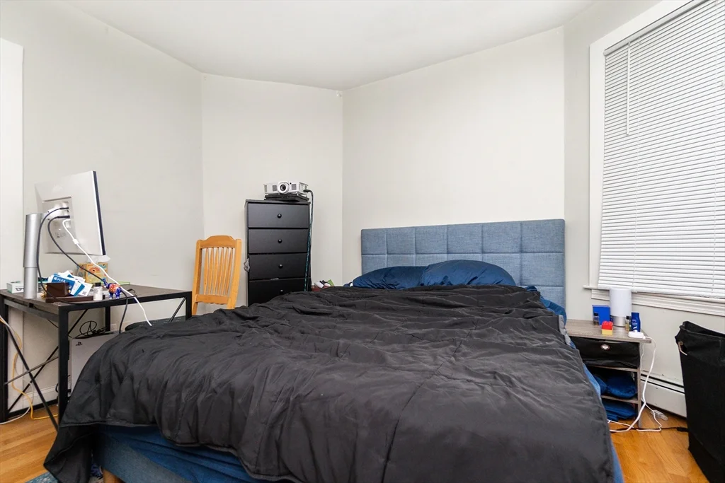 214R Harvard St, Central Square