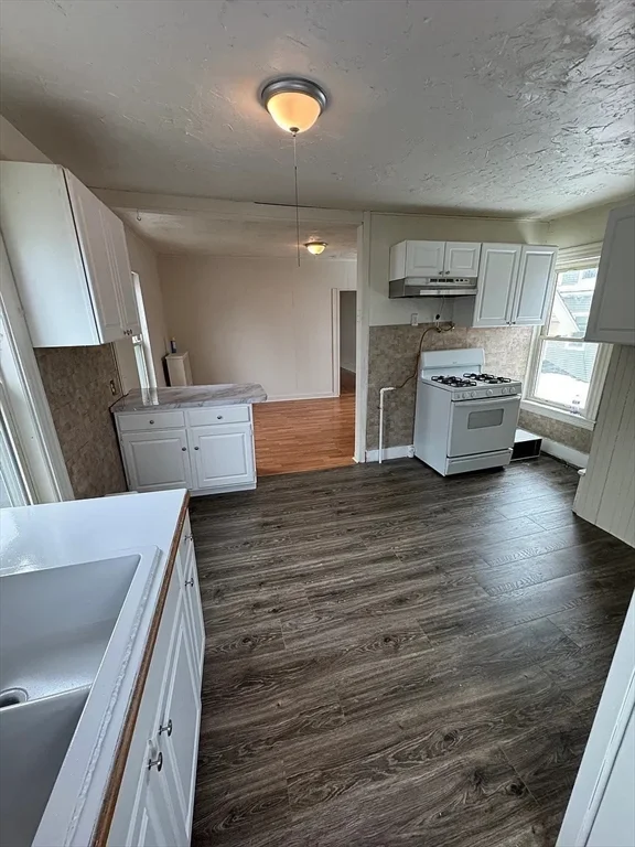 78 Birch St, Worcester