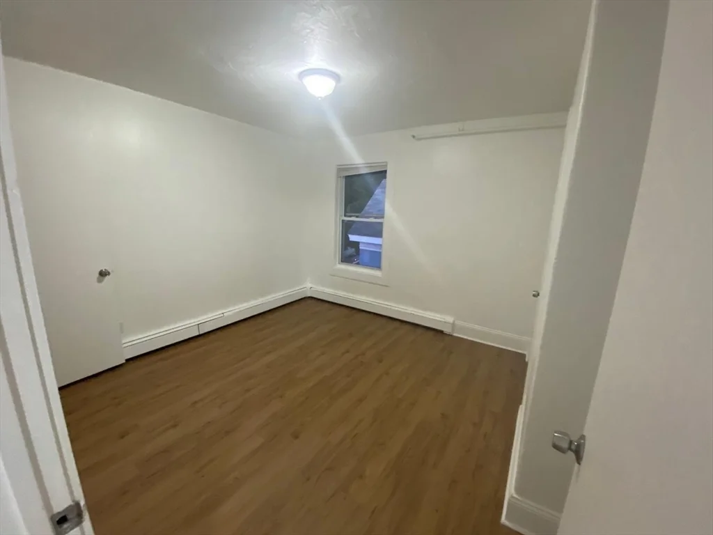 133 Chesnut St, Lynn