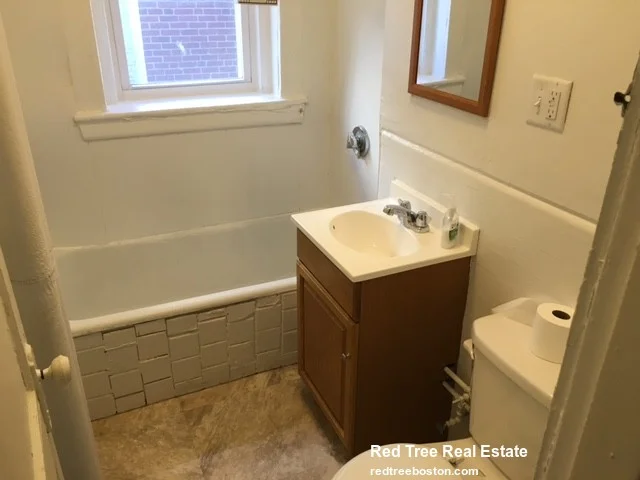 109 Brainerd Rd, Allston