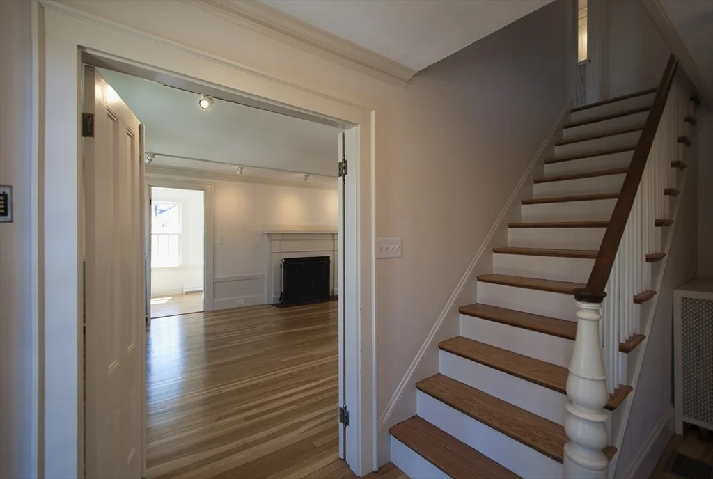 153 Watson Rd, Belmont
