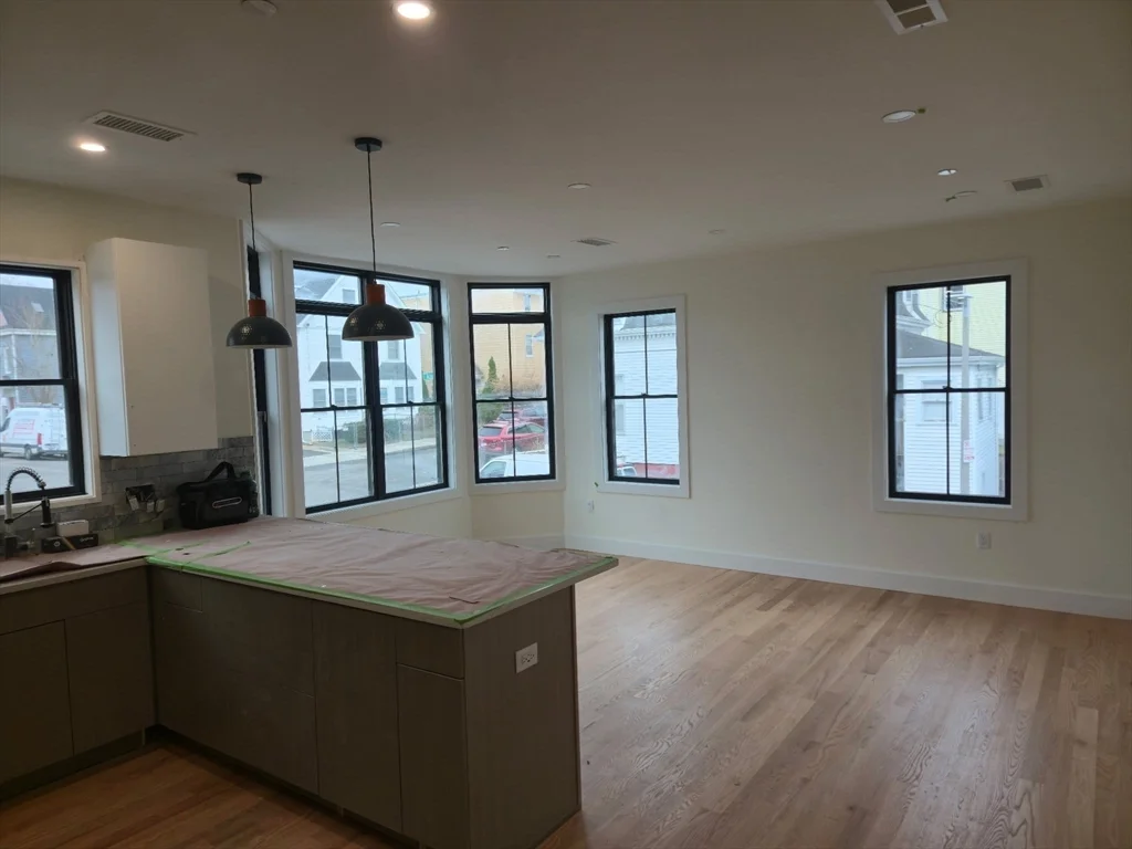 28-30 Clifton, Roxbury