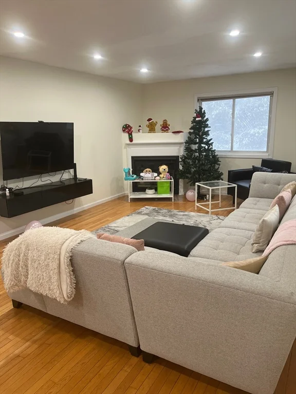 411 Captain Eames Cir, Ashland