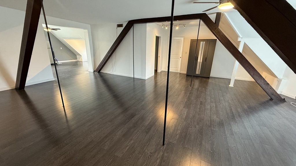 181 S Main St, Attleboro