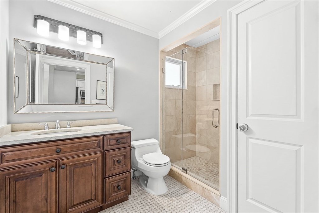 30 Middle St, South Boston