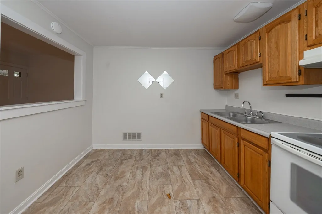 92 Milk St, Westborough