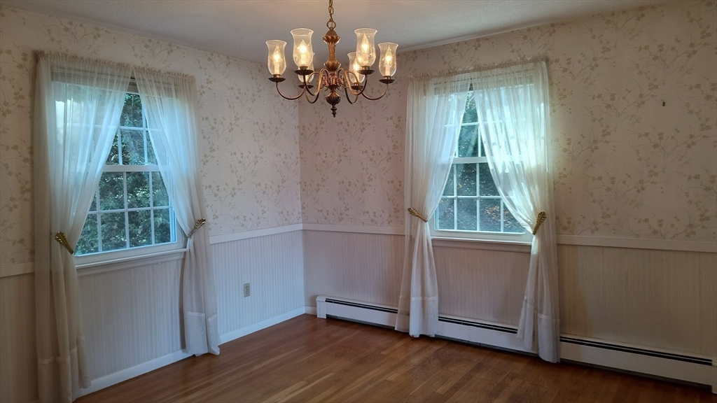 6 Streeter Rd, Paxton