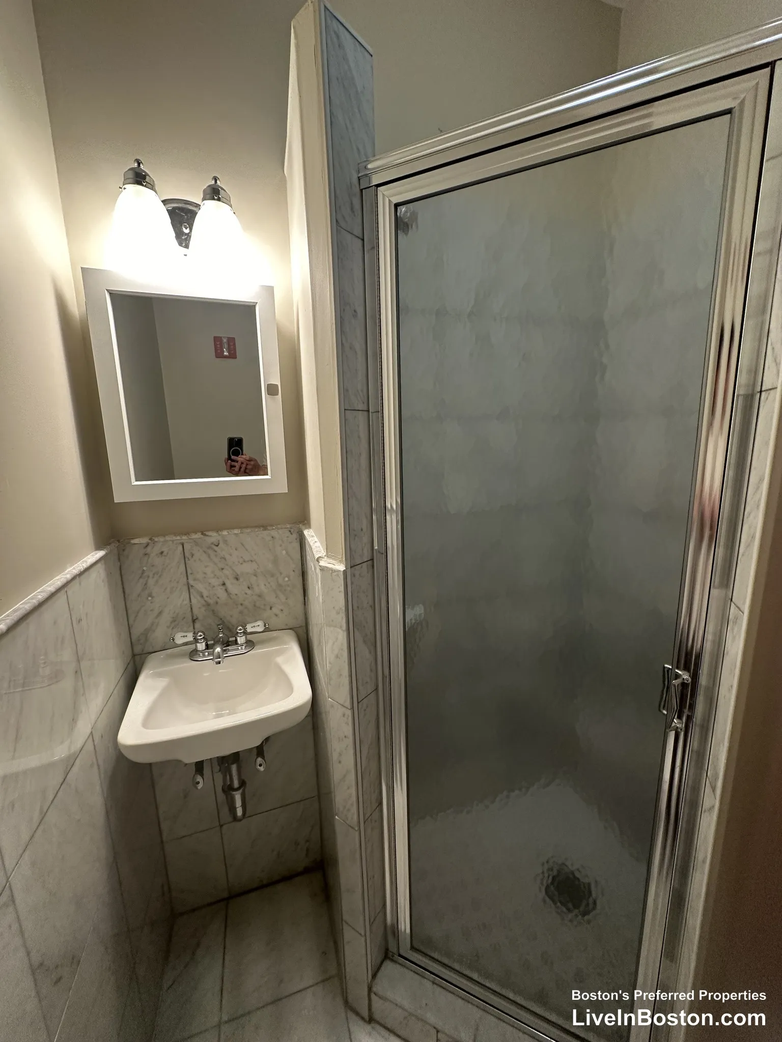 57 Gainsborough St, Fenway