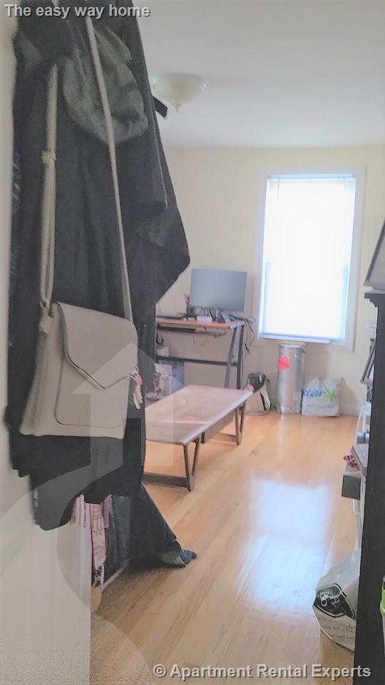 5 Clyde St, Davis Square