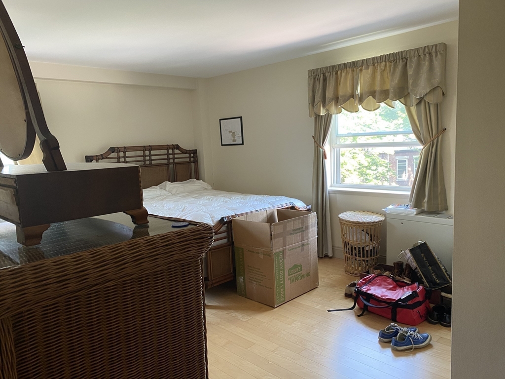 1600 Beacon St, Corey Hill