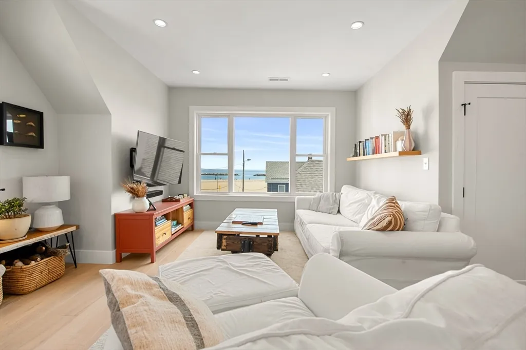 51 Cutler St, Winthrop Beach