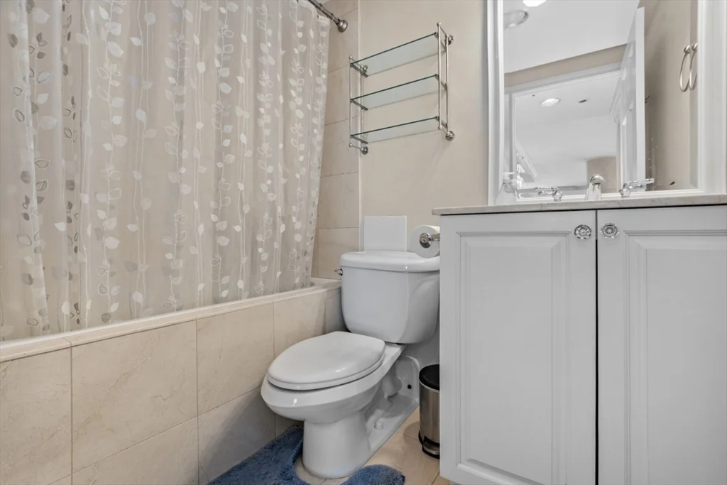 8 Museum Way, East Cambridge