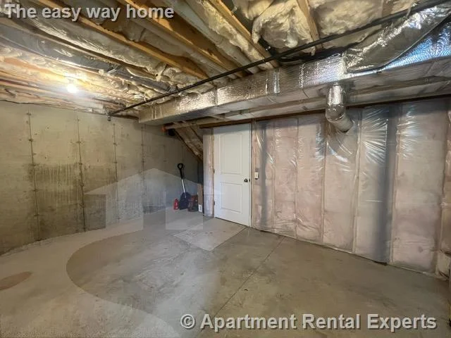 64 Bow St, Magoun Square