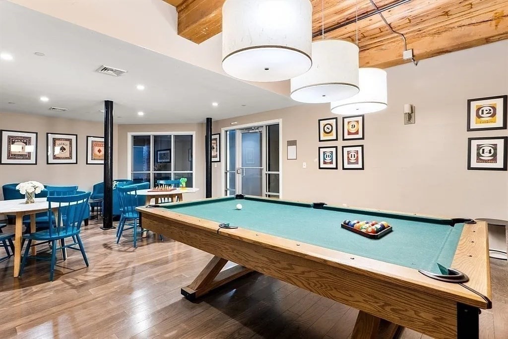 130 John St, Downtown