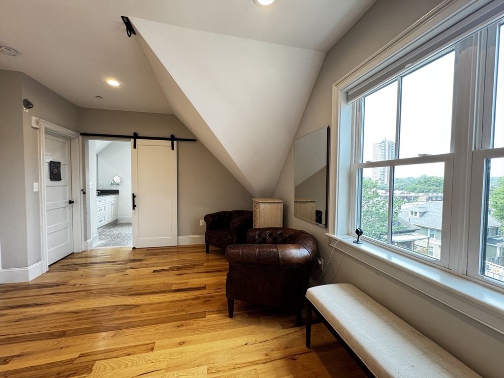 44 Evergreen St, Jamaica Plain