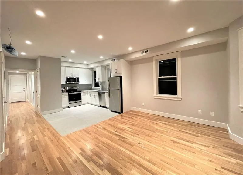 70 Spring St, East Cambridge