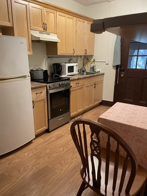 283 Buckminster Rd, Fisher Hill