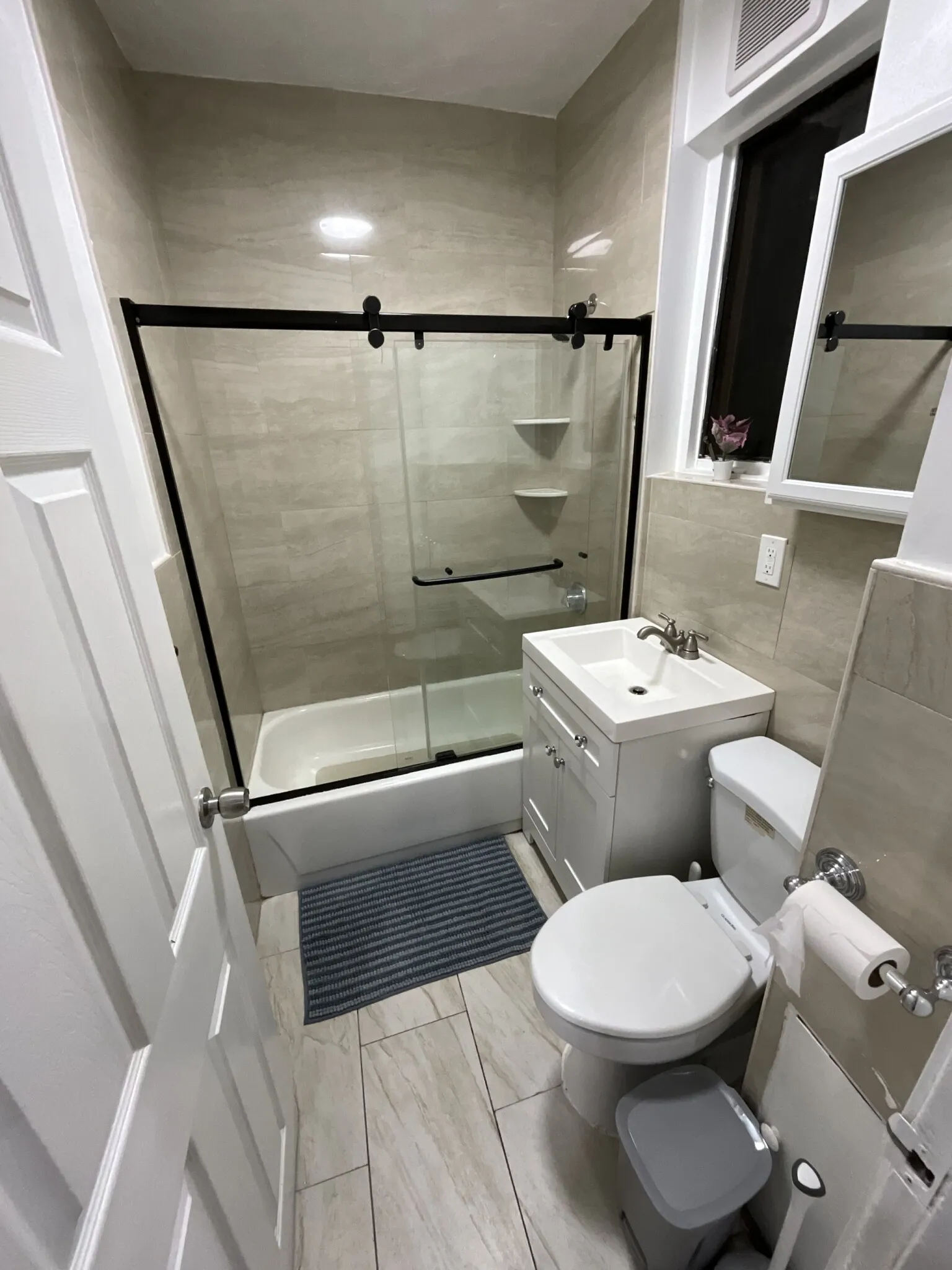 871 Harrison Ave, Roxbury