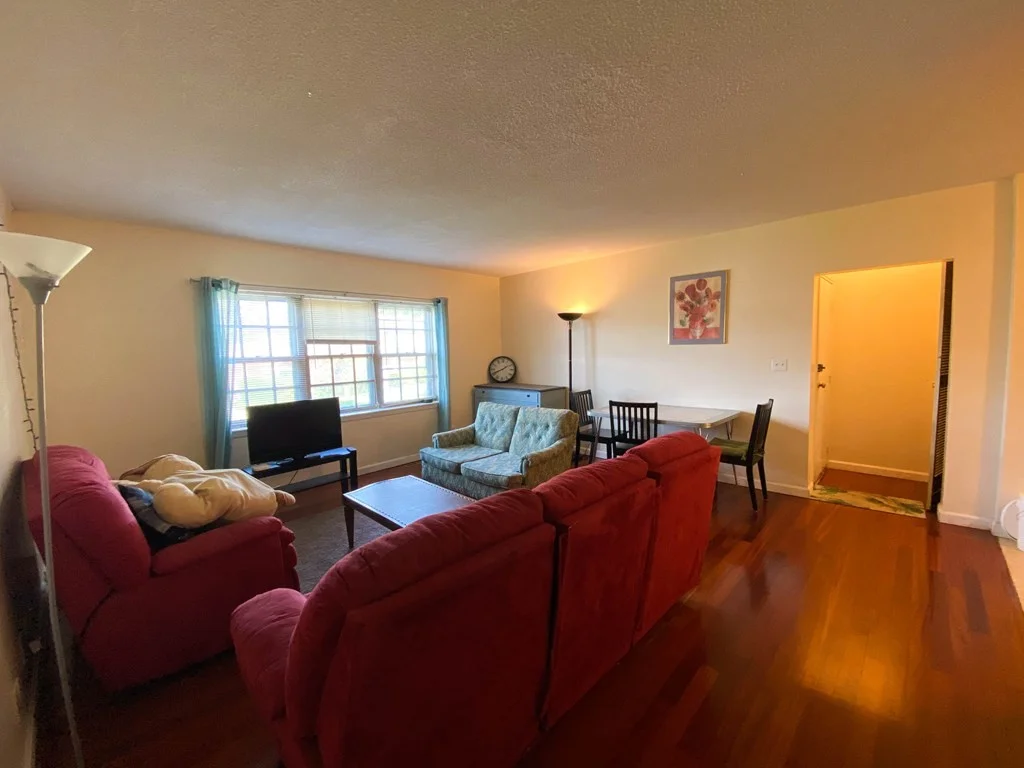 38 Lake Shore Ter, Brighton