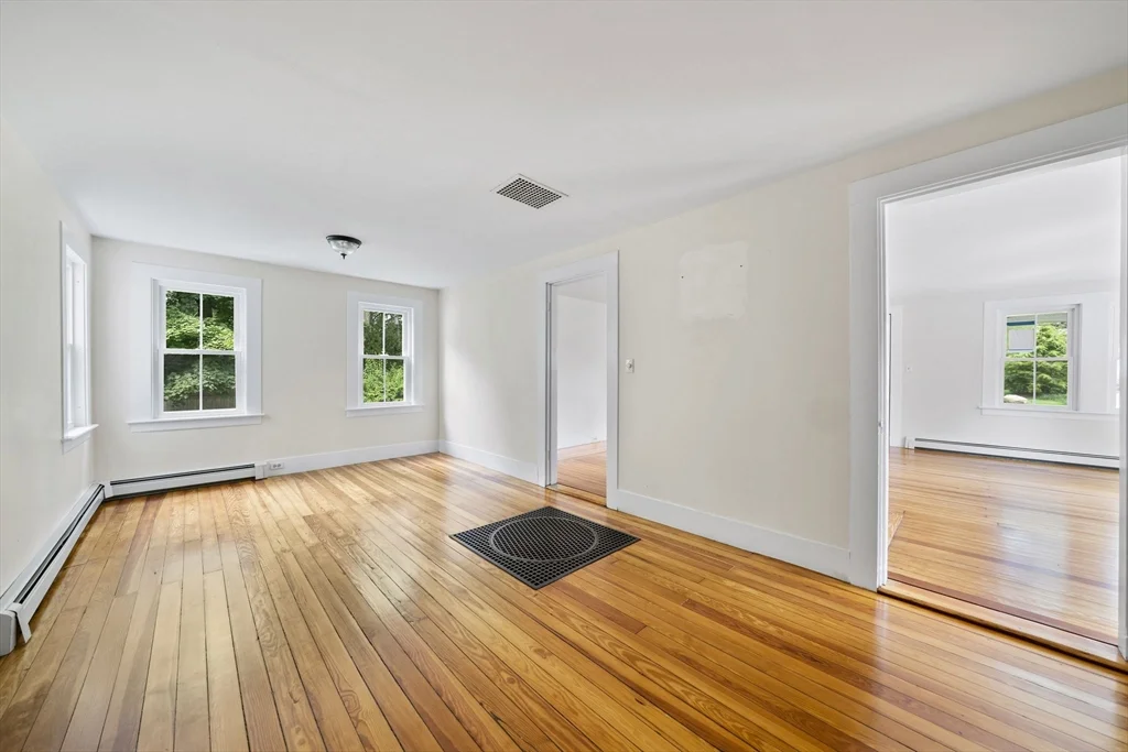 17 Lovers Ln, Duxbury