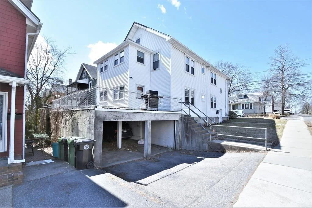 69 Chapman St, Watertown