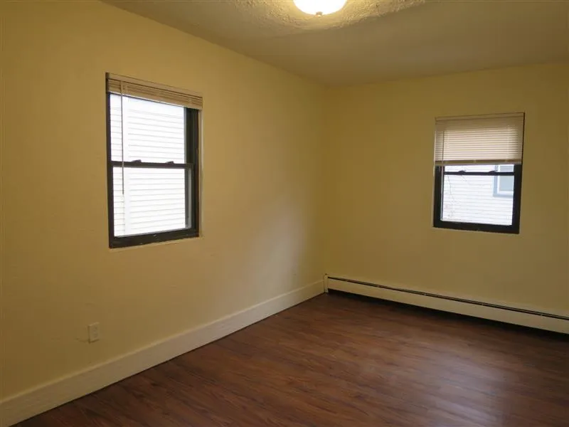 111 Walnut St, Winter Hill