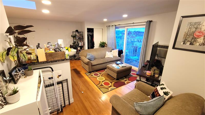 70 Park St, Ward Two