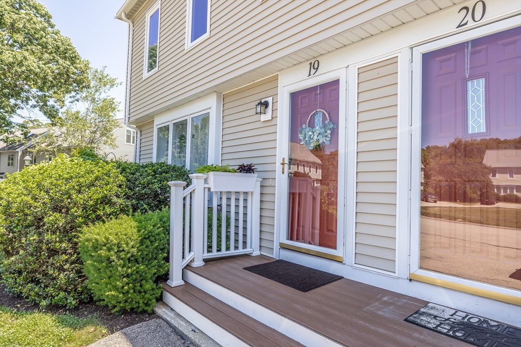 835 Mount Hope St, North Attleboro