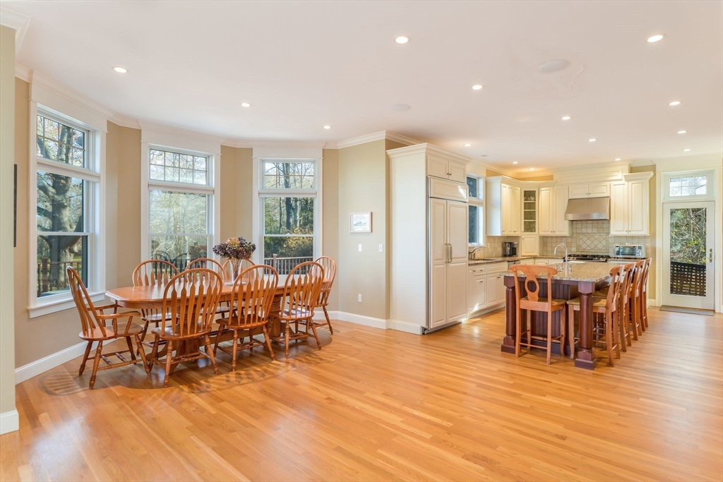 1 Puddingstone Ln, Acoaxet