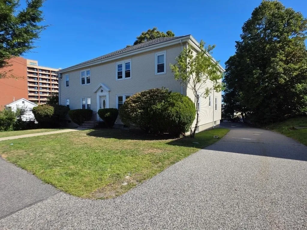 110 Clay St, Wollaston