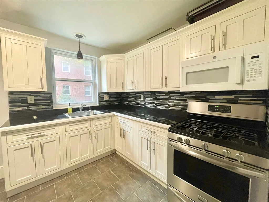 1 O'leary Way, Jamaica Plain