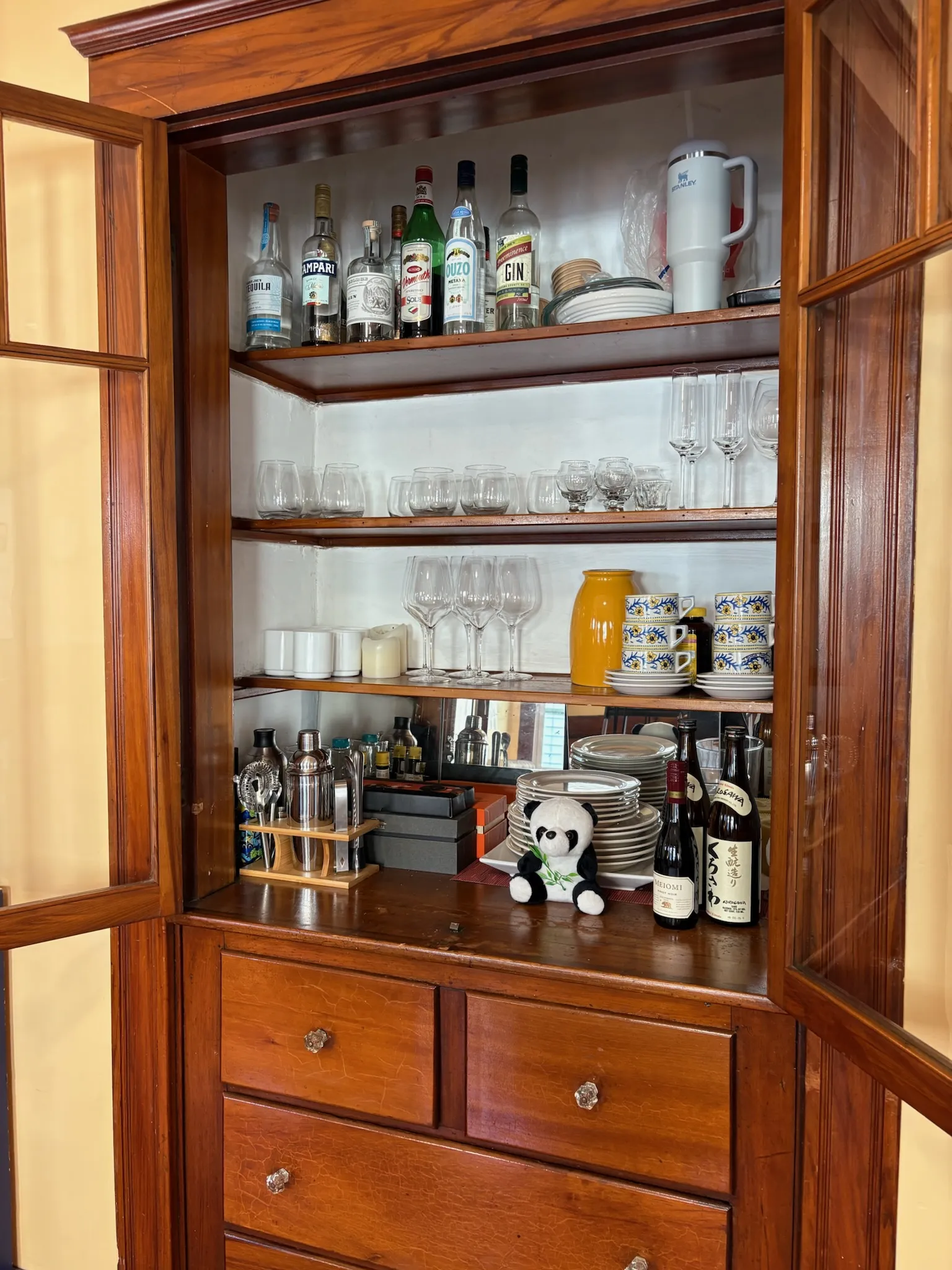 17 Sunset St, Mission Hill