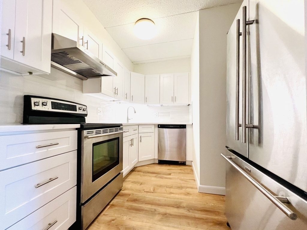 16 Winter St, Waltham