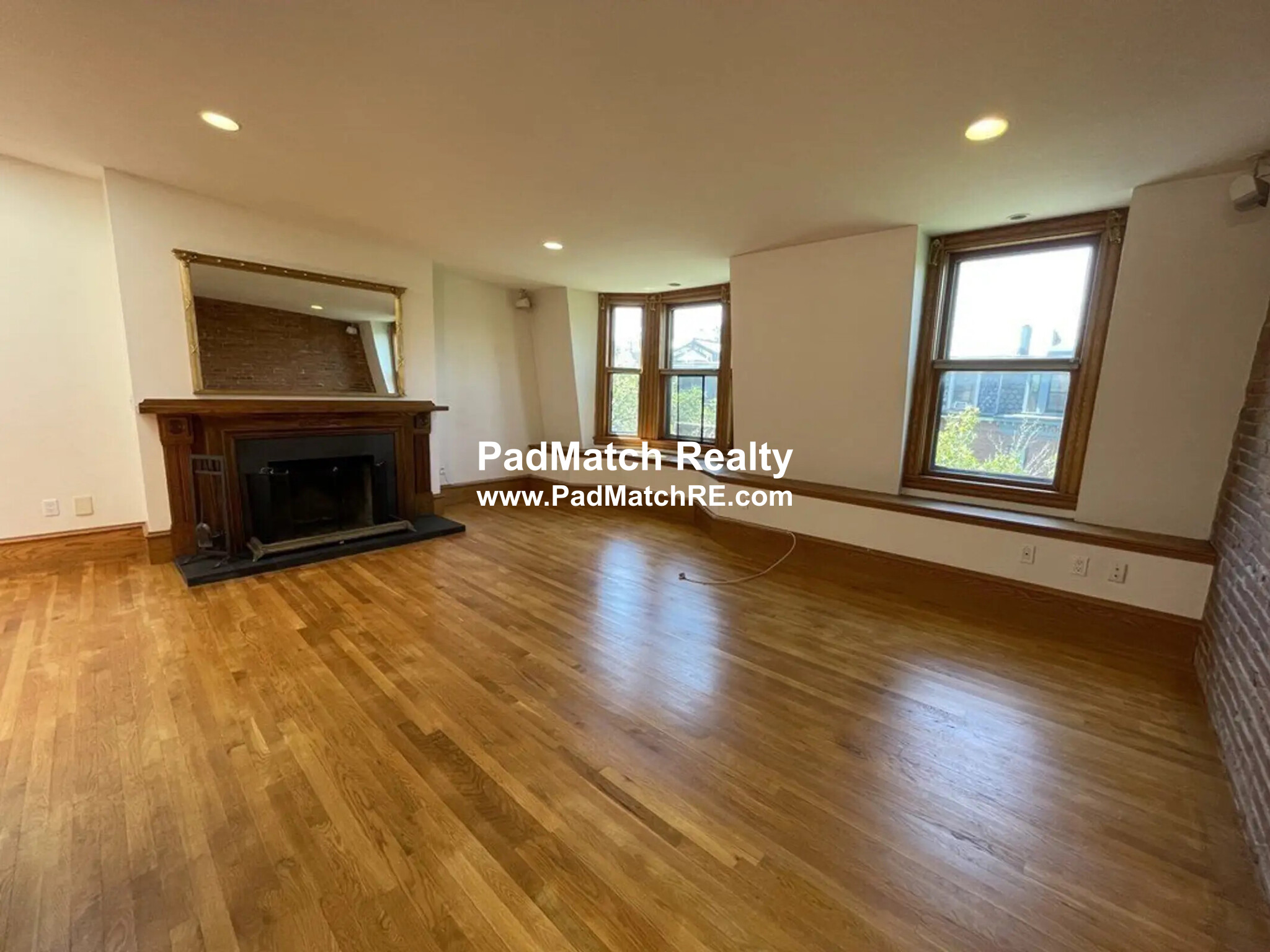 17 Holyoke St, South End