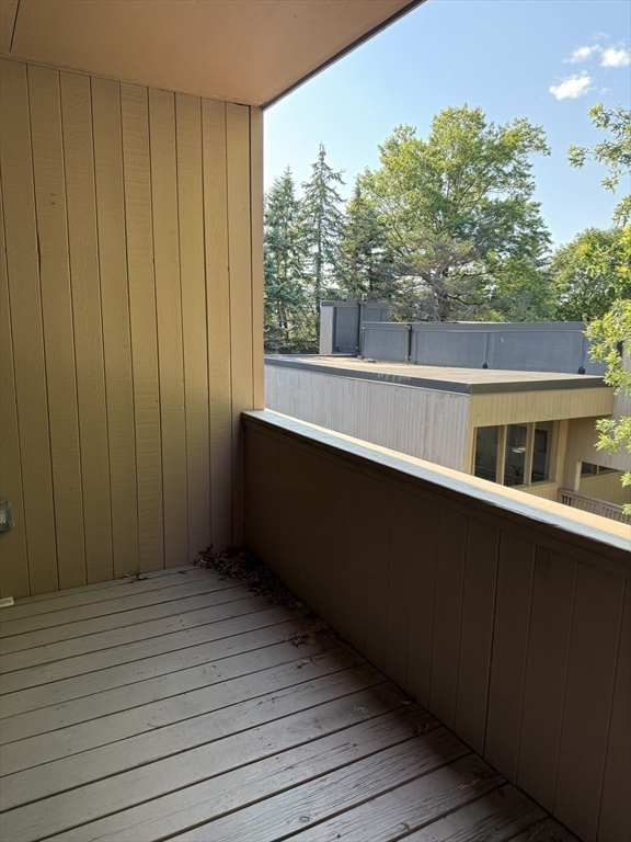 70 Shrewsbury Green Dr, Shrewsbury