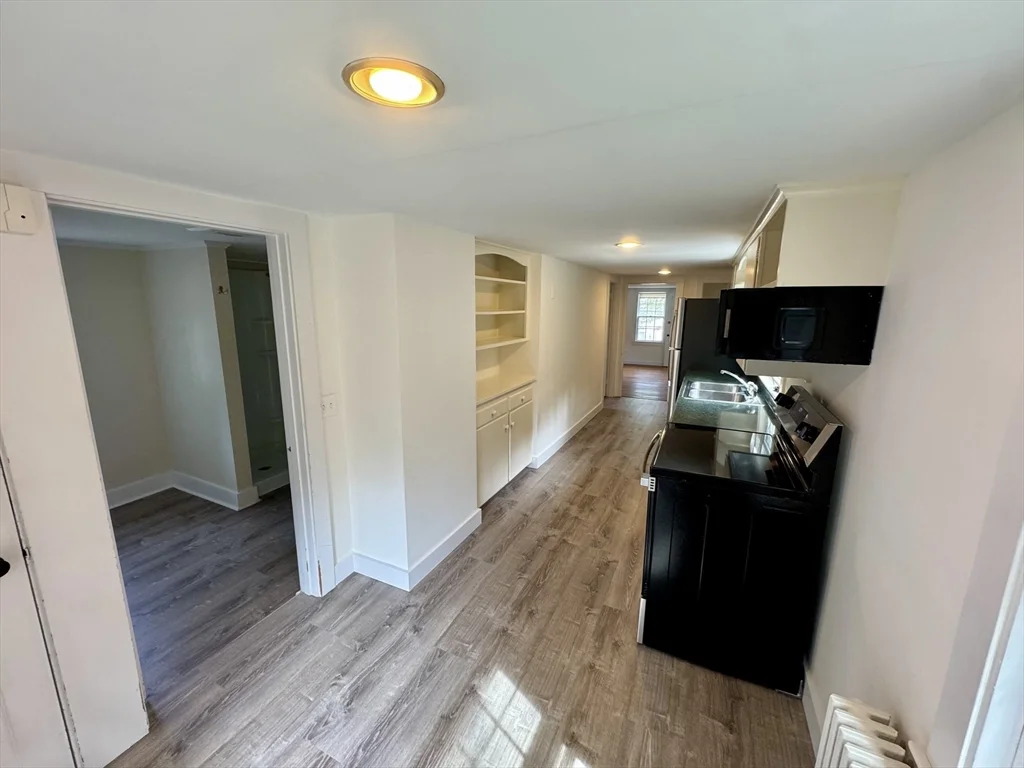 198 Main St, Sandwich (village)