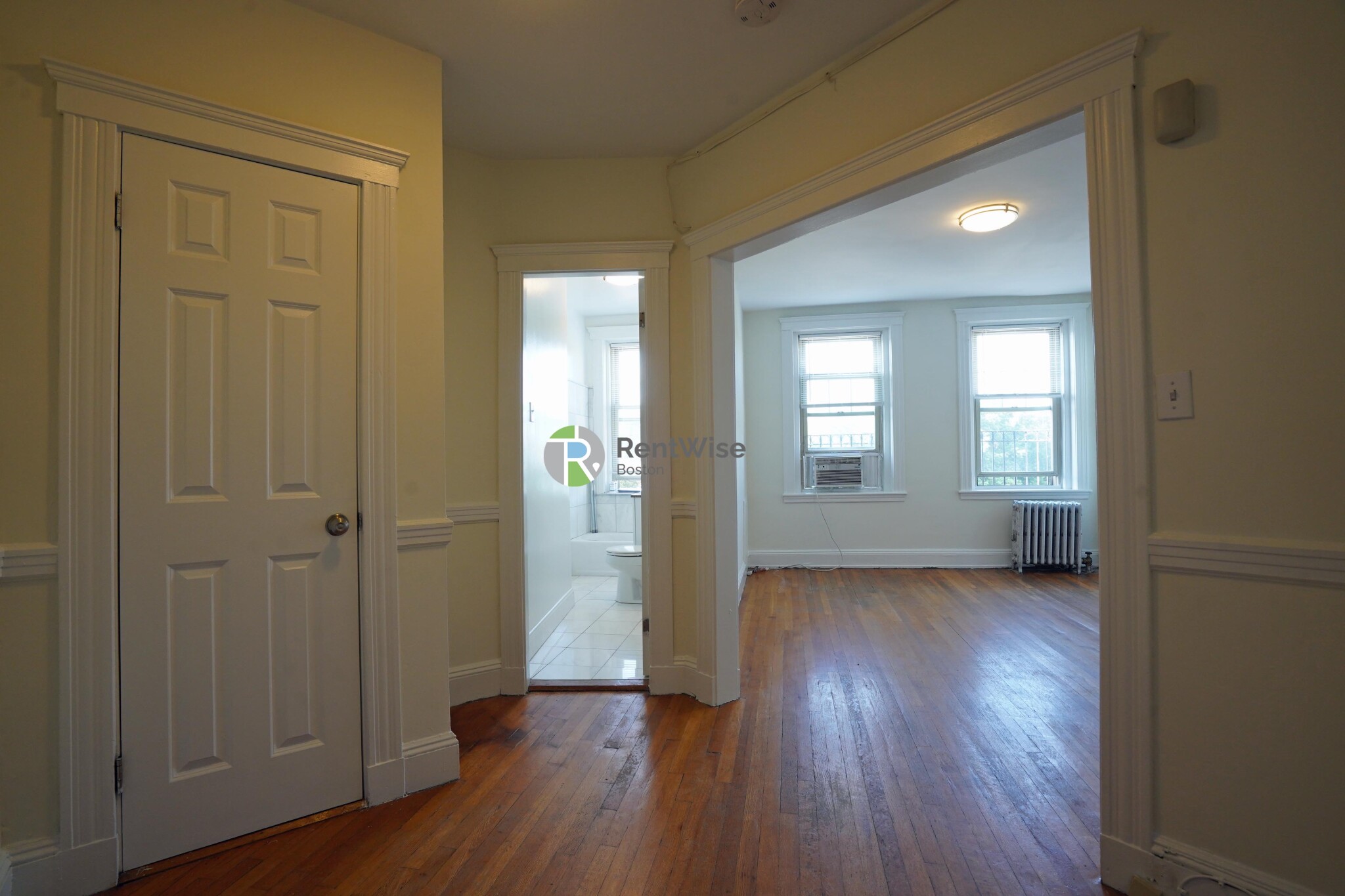 1848 Commonwealth Ave, Brighton