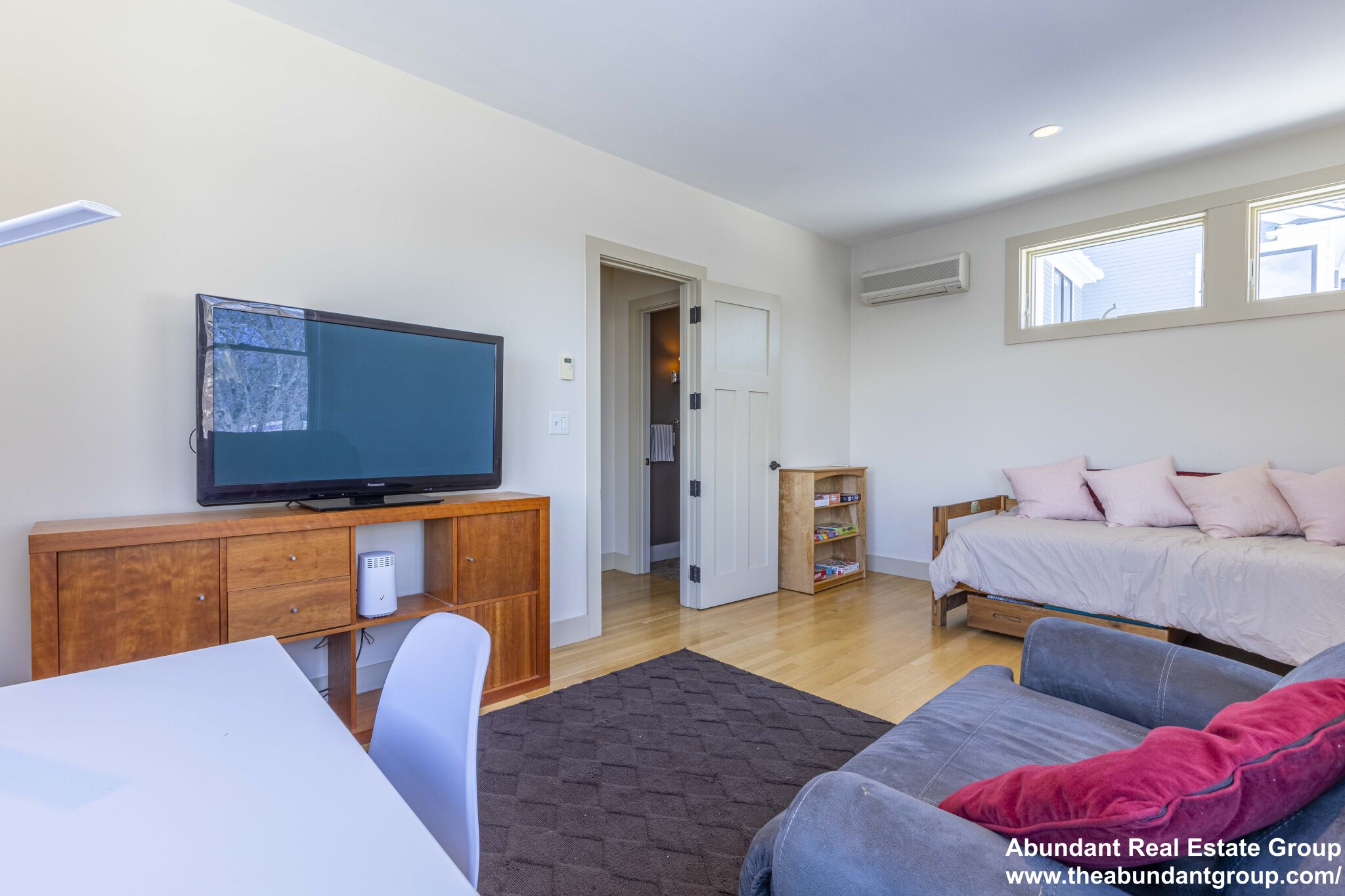 3 bed, 2.5 bath apartment for rent at 104 Spy Pond Pkwy Unit 1, Arlington — photo 17 of 40