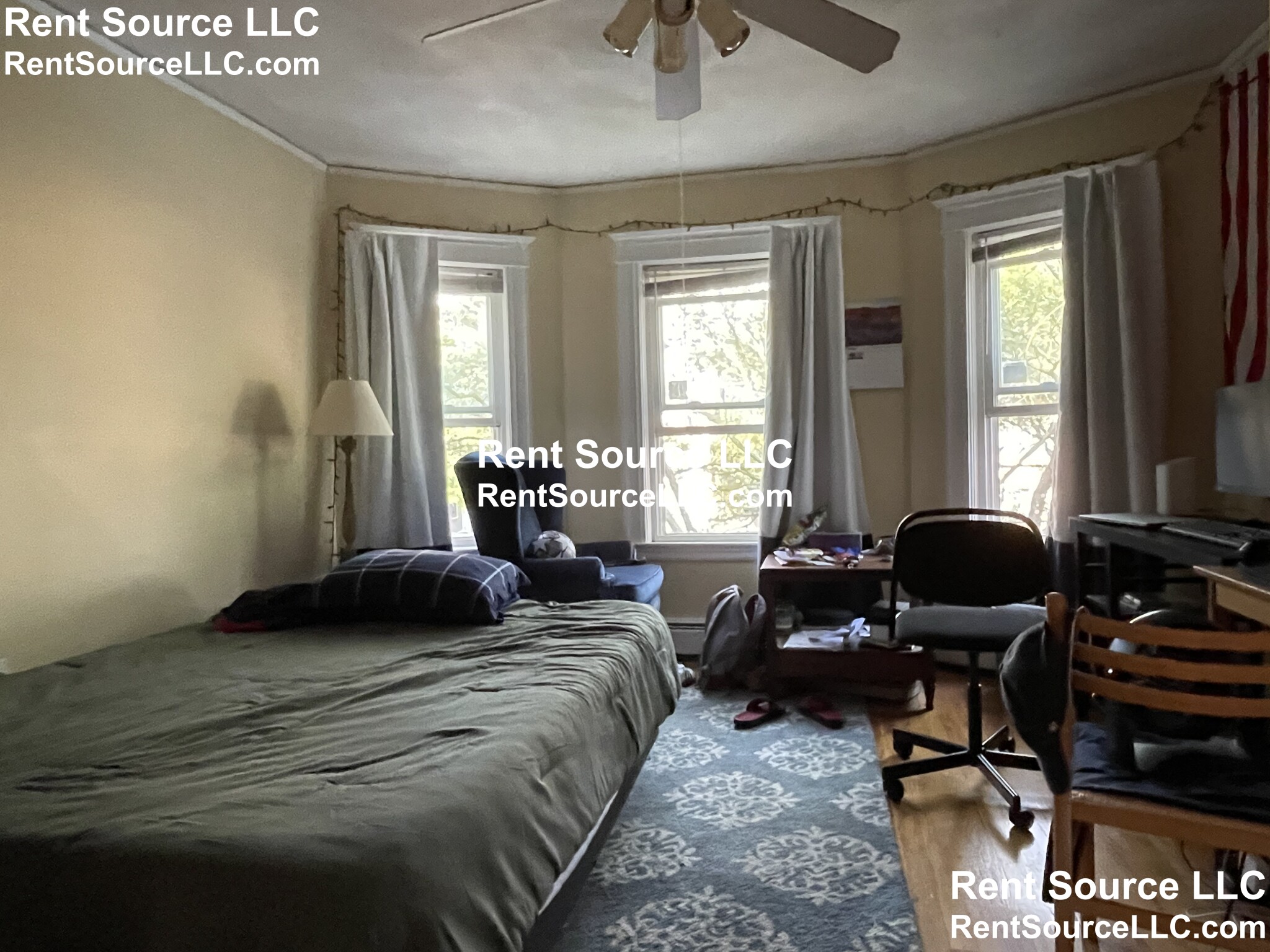 3 bed, 1 bath apartment for rent at 18 Cherry St Unit 3R, Spring Hill — photo 1 of 12