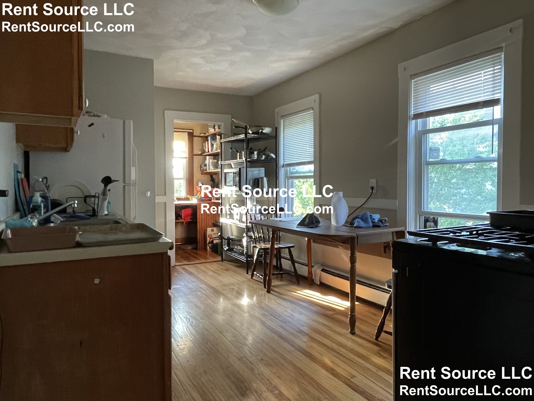 3 bed, 1 bath apartment for rent at 18 Cherry St Unit 3R, Spring Hill — photo 2 of 12