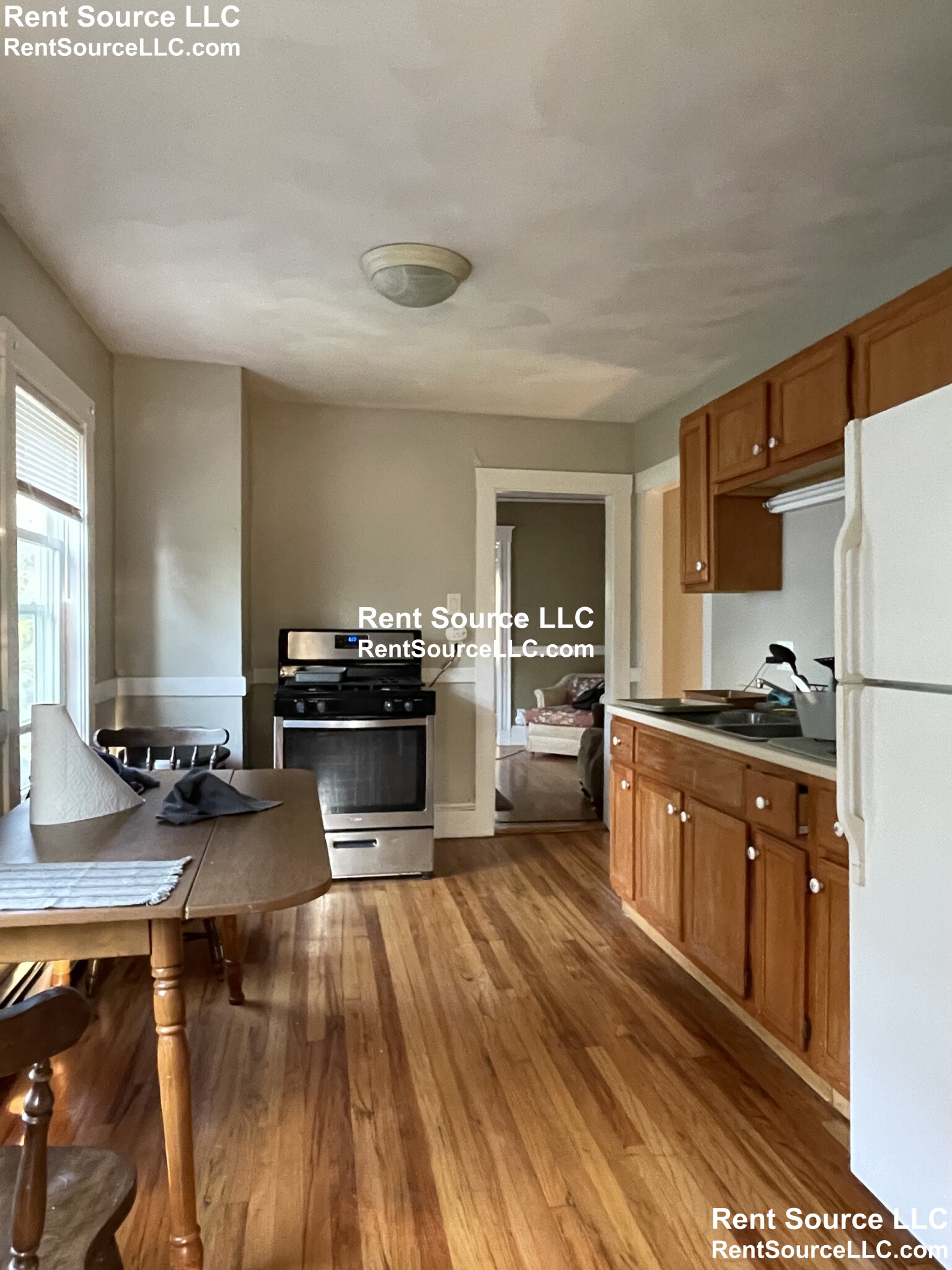 3 bed, 1 bath apartment for rent at 18 Cherry St Unit 3R, Spring Hill — photo 9 of 12
